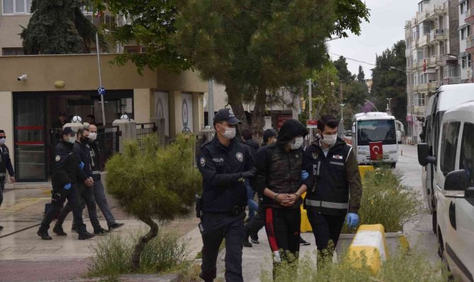 Başkan Ve Eşini Yaralayan Sanığa 11 Yıl 27 Ay Hapis Cezası