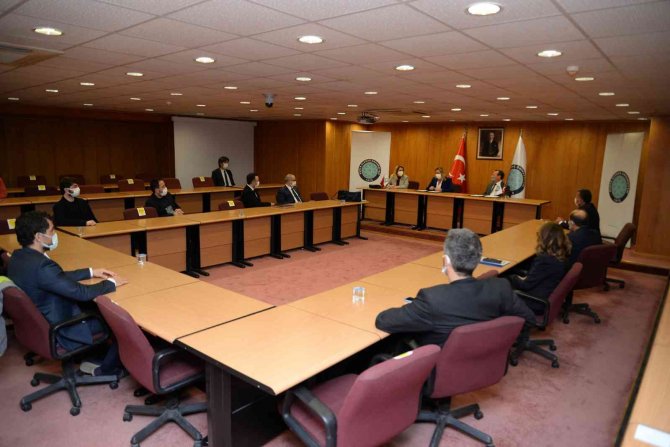 Sanayide Yüksekokul Eğitimleri Başlıyor