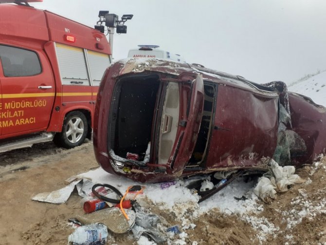 Emet’te Otomobil Takla Attı: 1 Yaralı
