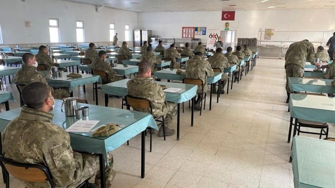 3. Ordu Komutanlığı’nda Evlilik Öncesi Eğitim Verildi