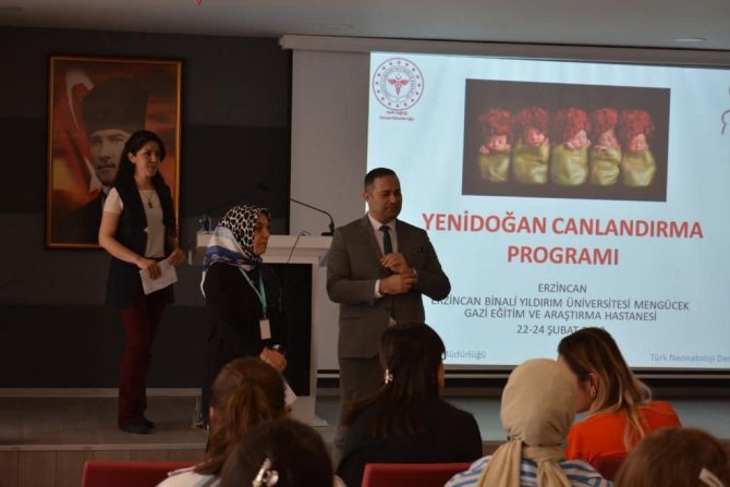 Yenidoğan Canlandırma Eğitimine Katılanlara Sertifikaları Verildi