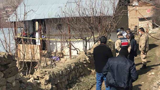 Erzincan’da Bir Kişi Yalnız Yaşadığı Evinde Ölü Bulundu