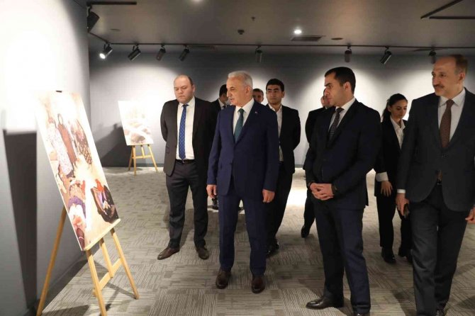 Ümraniye’de 30. Yılında Hocalı Soykırımı Resim Sergisi Açıldı