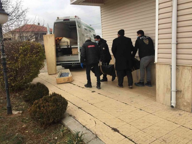 İ̇sveç’ten Konya’ya İzne Gelen Gurbetçi Evinde Ölü Olarak Bulundu