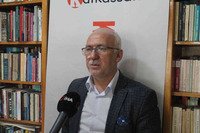 Prof. Dr. Oktay: “Zelenskiy’nin Arzu Ettiği Gibi Boğazların Kapatılması Mümkün Değil”