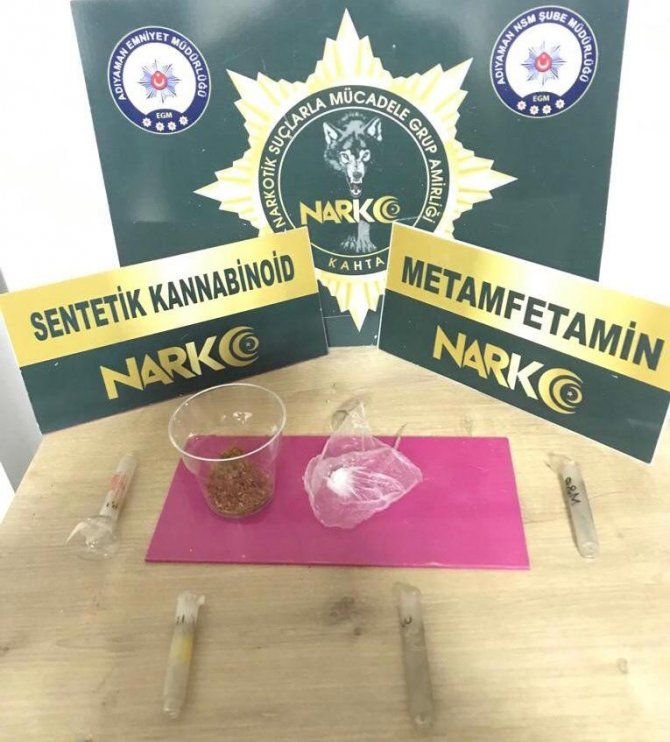 Kahta’da Uyuşturucudan Yakalanan 5 Kişiden, 2’si Tutuklandı