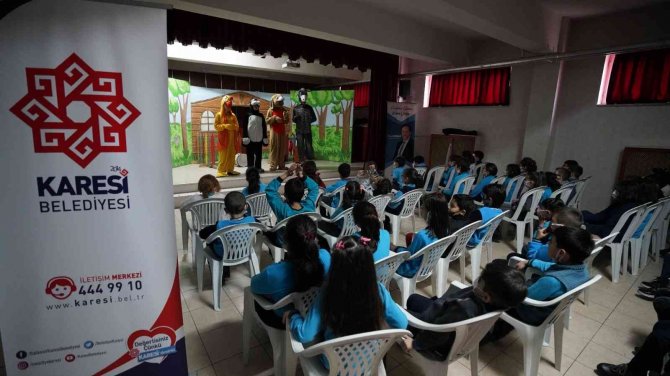 Karesi’de Çocuklar Tiyatro İle Buluştu
