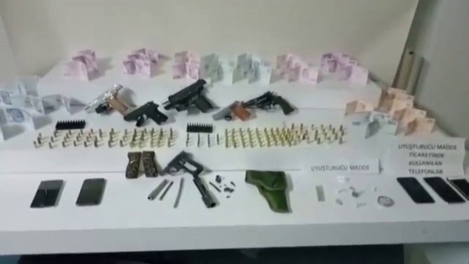 Kartal’da Kiralık Araçla Uyuşturucu Satan Torbacı Yakalandı