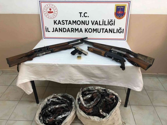 Kablo Hırsızları Jandarmadan Kaçamadı