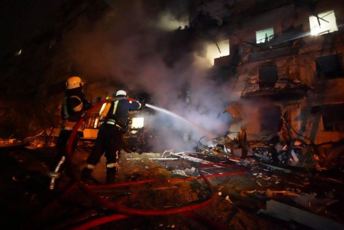Kiev’de Bombardıman Tekrar Başladı