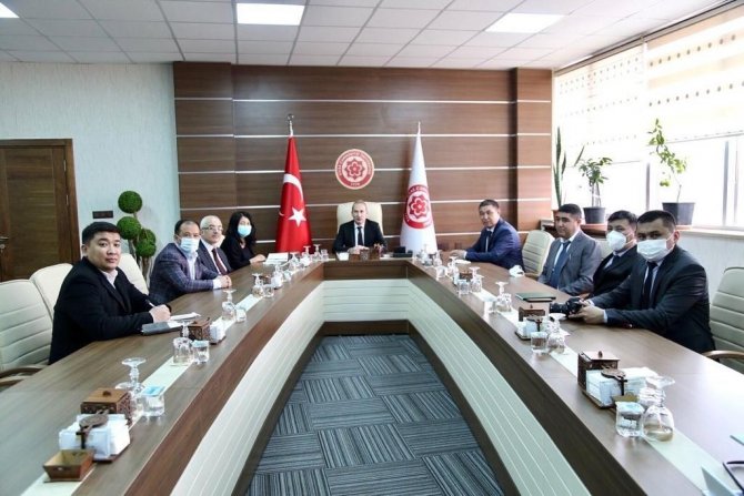 Kırgızistan Heyetinden Yıldız’a Ziyaret