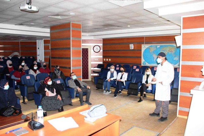 Diyabet Okulu’nda İlk Eğitim Tamamlandı