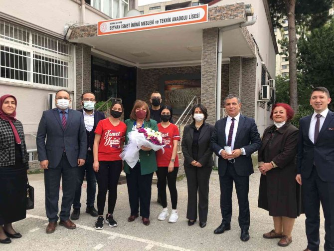 Öğretmenlik Yaptığı Okula 38 Yıl Sonra Genel Müdür Olarak Geldi