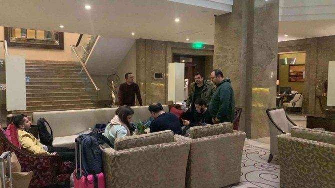 Sığınağa Alınan Bodrumlu Turizmciler Tahliye Bekliyor