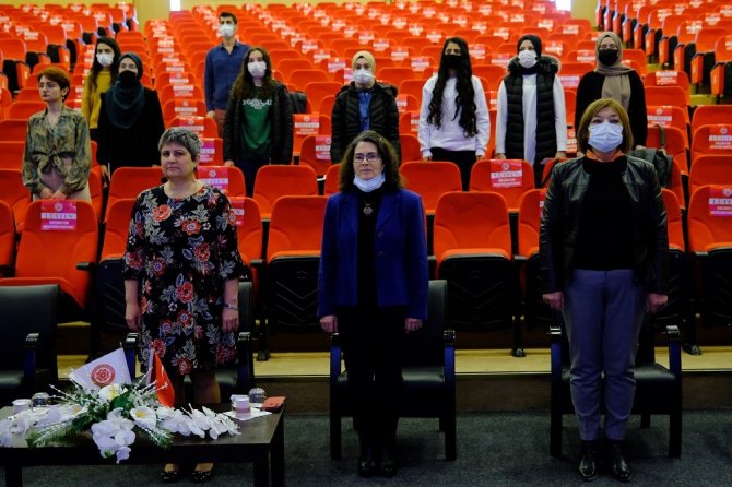 Scü’de “Etkili İ̇letişim Becerileri” Konferansı