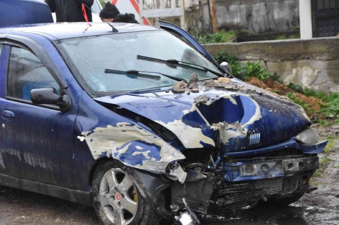 Sinop’ta Trafik Kazası: 4 Yaralı