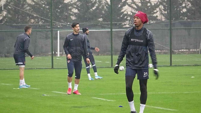 Ömer Erdoğan: "İ̇yi Futbolla Üç Puan Almak İstiyoruz"