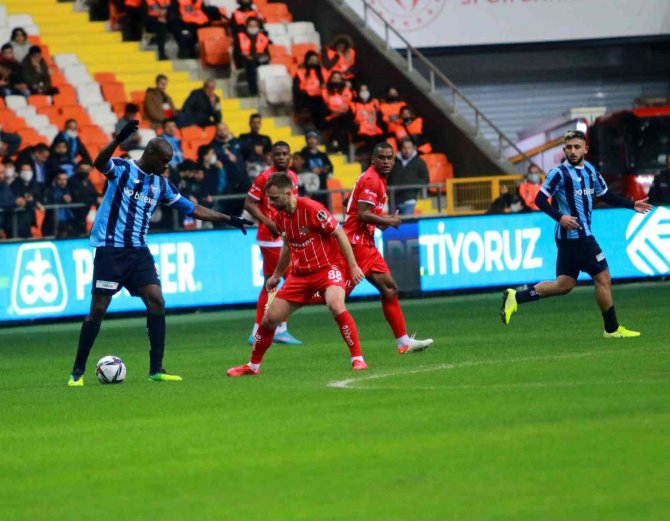 Spor Toto Süper Lig: Adana Demirspor: 0 - Antalyaspor: 0 (İ̇lk Yarı)