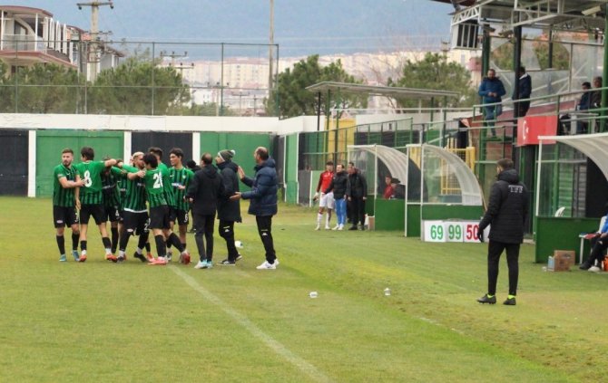 Denizlispor’un Gençleri Boluspor Engelini 3 Golle Geçti