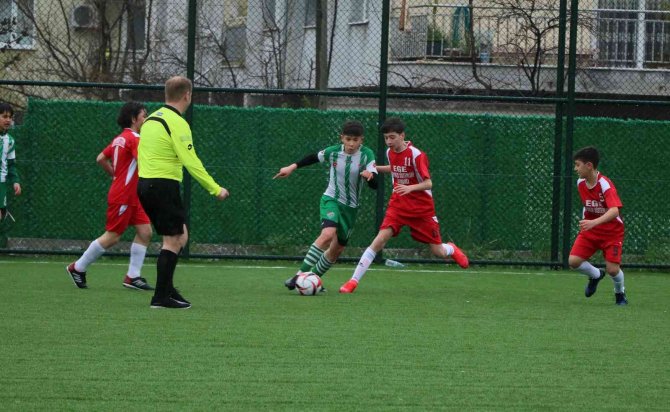 ‘Mahallede Maç Var’ 23 Nisan Futbol Turnuvası Manisa’da Başladı