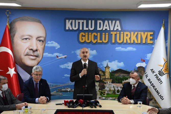 Bakan Karaismailoğlu: "Türkiye, Kendi Uydusuyla Uzayda Temsil Edilen 10 Ülkeden Biri Olacak"