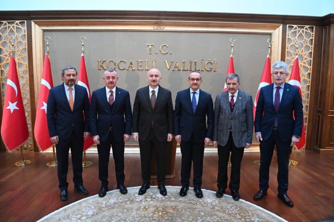 Bakan Karaismailoğlu: "Türkiye, Kendi Uydusuyla Uzayda Temsil Edilen 10 Ülkeden Biri Olacak"