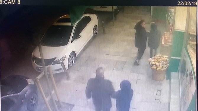 Ümraniye’de Motosiklet Üstünde Pompalı Tüfekli Saldırı: 2 Yaralı