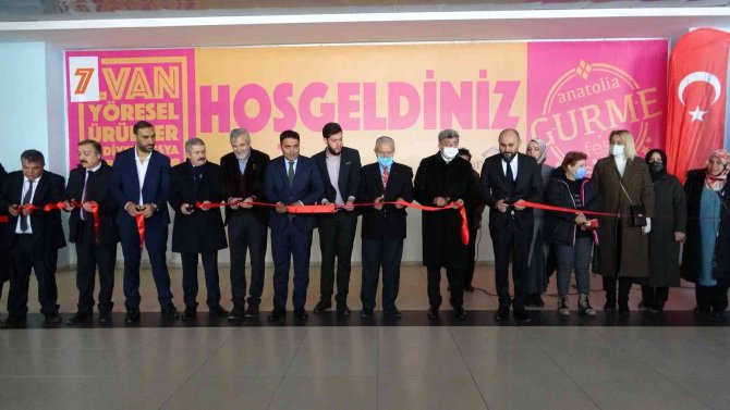 Van’da ‘7. Yöresel Ürünler Ve Hediyelik Eşya Fuarı’ Kapılarını Ziyaretçilere Açtı