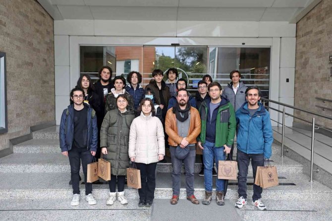 Bornova Anadolu Lisesi Öğrencileri Yütam’a Misafir Oldu