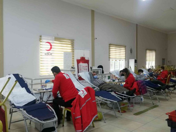 Ormanlı Beldesi Sakinleri Kan Verdi