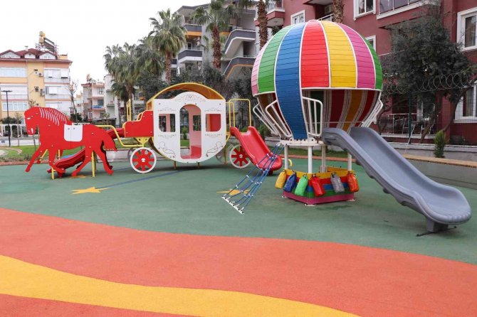 Alanya Belediyesi’nden Saray Mahallesi’ne Yeni Park