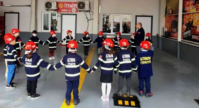 Altınova’nın Minik İtfaiyecileri