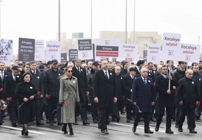 Azerbaycan Halkı Hocalı Katliamı’nı 30. Yıl Dönümünde Anıyor