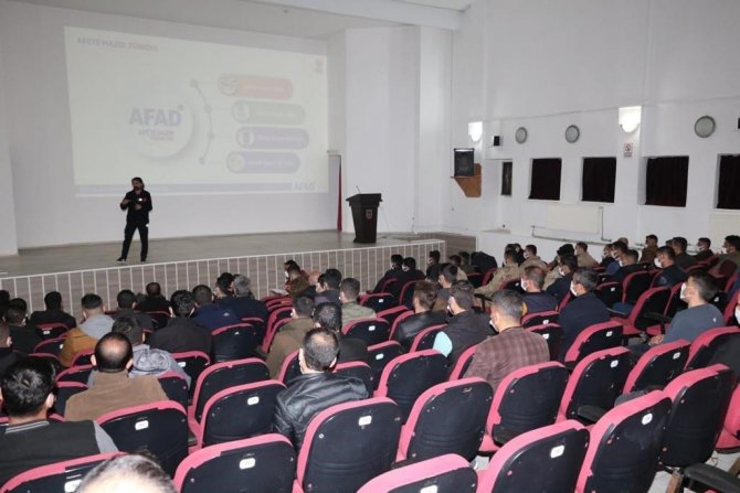 Batman’da Güvenlik Korucularına Afet Eğitimi Verildi