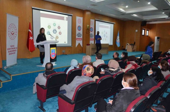 Esenköy’de Anne Ve Anne Adaylarına Yönelik Seminer