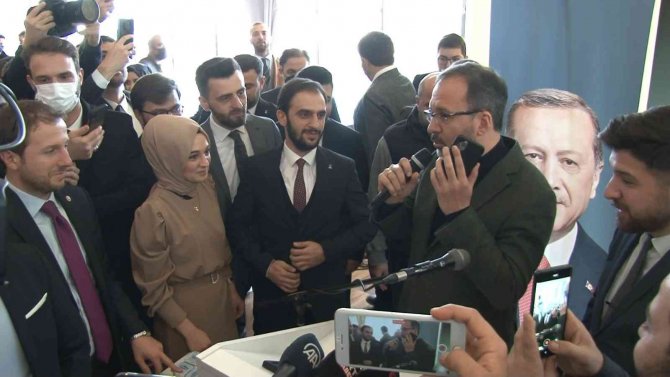 Ak Partili Gençlerin Toplantısına Tayyip Erdoğan Sürprizi...
