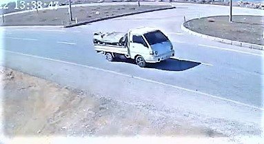 Odunları Gösterip 2 Yaşlı Kadının Kefen Parasını Çaldılar