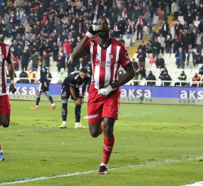 Yatabare Gol Sayısını 8’e Yükseltti
