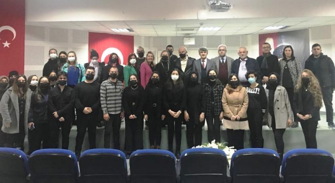Dpü’de “Arıların Sesi Ol” İsimli Konferans