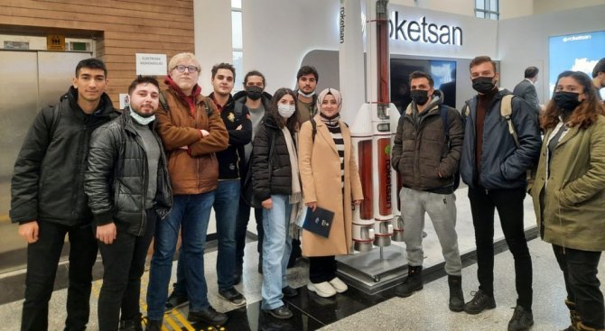 Dpü’lü Öğrencilerden Gebze Teknik Üniversitesi Uzay Günleri Ziyareti