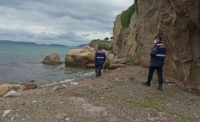 İ̇zmir’de Jandarmadan Düzensiz Göçle Mücadele Uygulaması