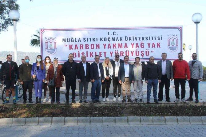 “Karbon Yakma Yağ Yak” Sloganıyla 150 Bisikletli Pedal Çevirdi