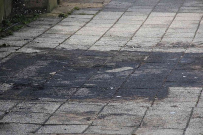 İ̇şçilerin Malzeme Depoladıkları Kulübe Alev Alev Yandı