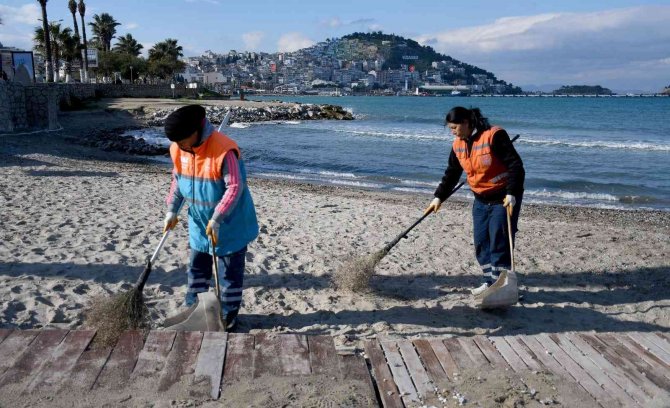 Kuşadası Kıyılarında Çevreci Etkinlik