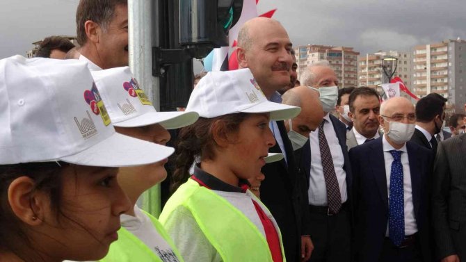İ̇çişleri Bakanı Soylu, Trafik Eğitim Parkını Ziyaret Etti