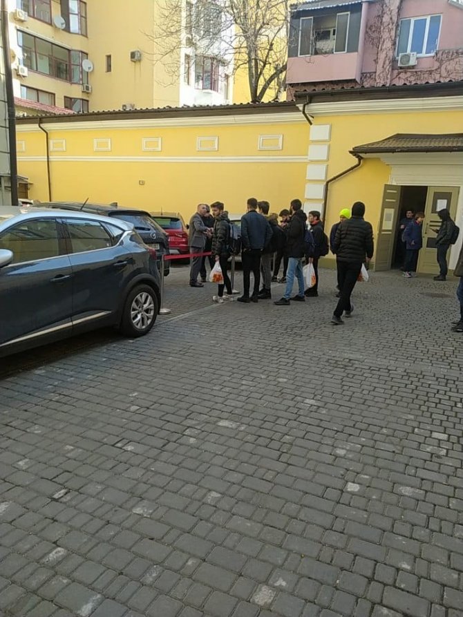 Odessa’daki Türk Vatandaşlarının Tahliyesi Devam Ediyor