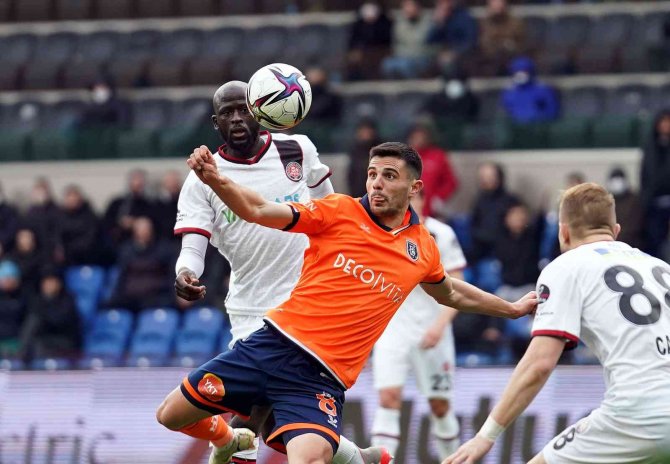 Spor Toto Süper Lig: Medipol Başakşehir: 1 - Fatih Karagümrük: 2 (Maç Sonucu)