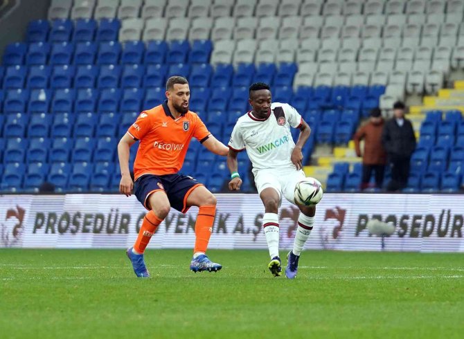 Spor Toto Süper Lig: Medipol Başakşehir: 1 - Fatih Karagümrük: 2 (Maç Sonucu)