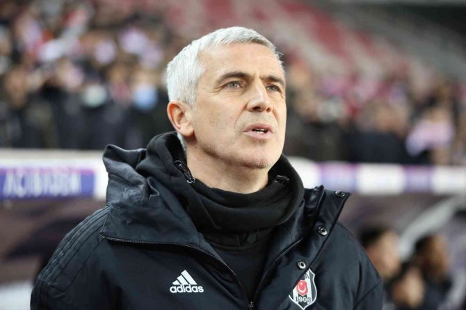 Spor Toto Süper Lig: Sivasspor: 1 - Beşiktaş: 2 (İ̇lk Yarı)