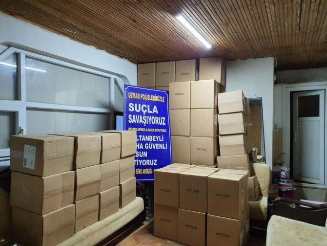 Sultanbeyli’de Kaçak Tütün Operasyonu: 3 Kişi Yakalandı